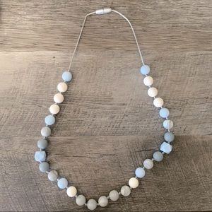 Itsy Ritzy teething necklace for mom